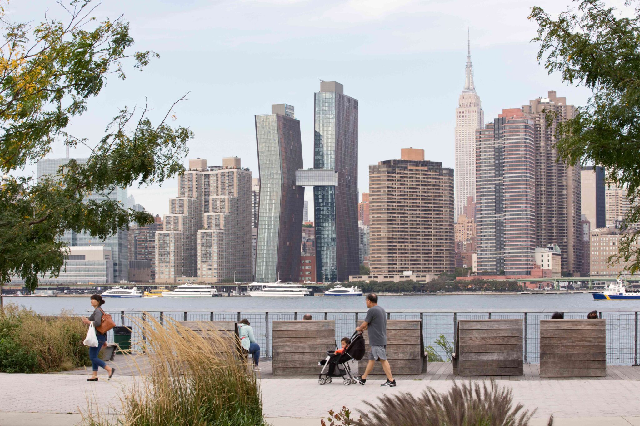 6 Spectacular Skybridges Uplifting the Urban Landscape - 14221