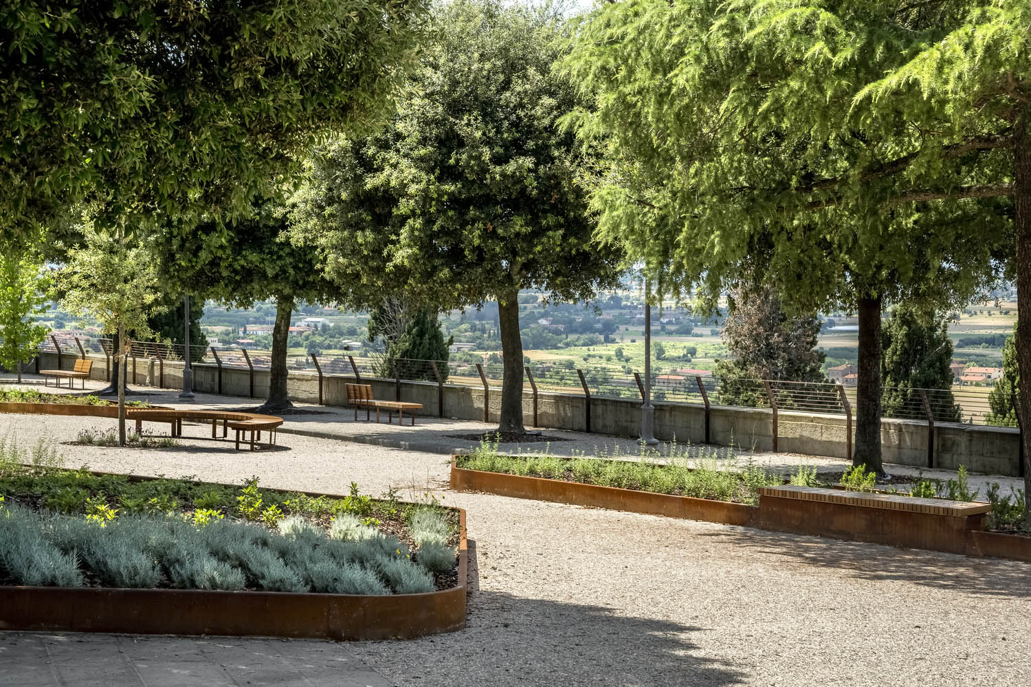 Piazza Matteotti Public Gardens Pool landscape - 20552