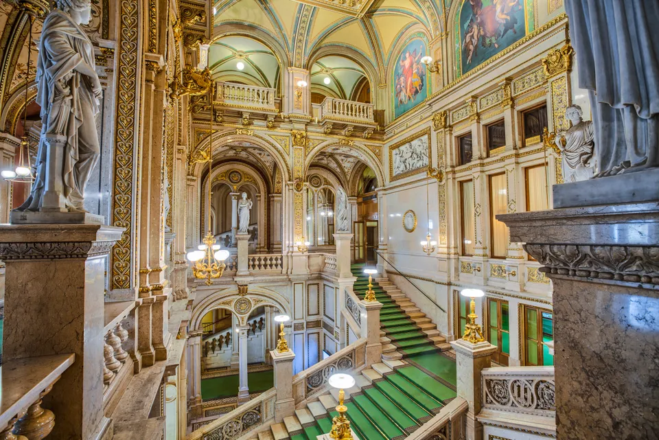 the 11 most beautiful theaters in the world - 13942
