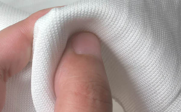 پارچه های مقاوم در برابر ضربه از نانولوله های کربنی و پلی اکریلات استحکام می یابند.Stab resistant fabric gains strength from carbon nanotubes polyacrylate