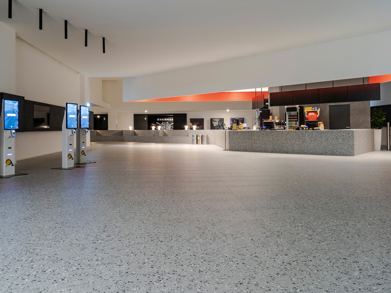 Innovative Ceramic Surfaces for a Healthy Return to Movie Theaters - 5416