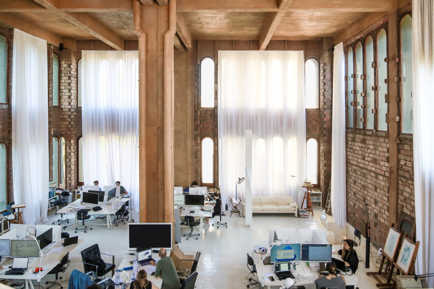 How to Save a Building from Demolition Emerging Procedures to Uncover the Potential of Existing Structures - 14473