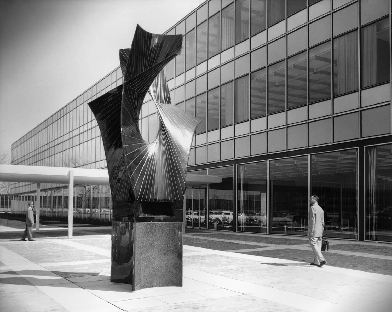 mid century designers and engineers envisioned the future at gm s tech center - 22100
