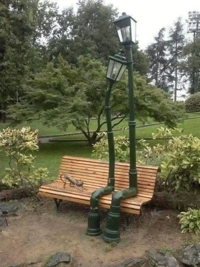 عاشقان پایه چراغ 