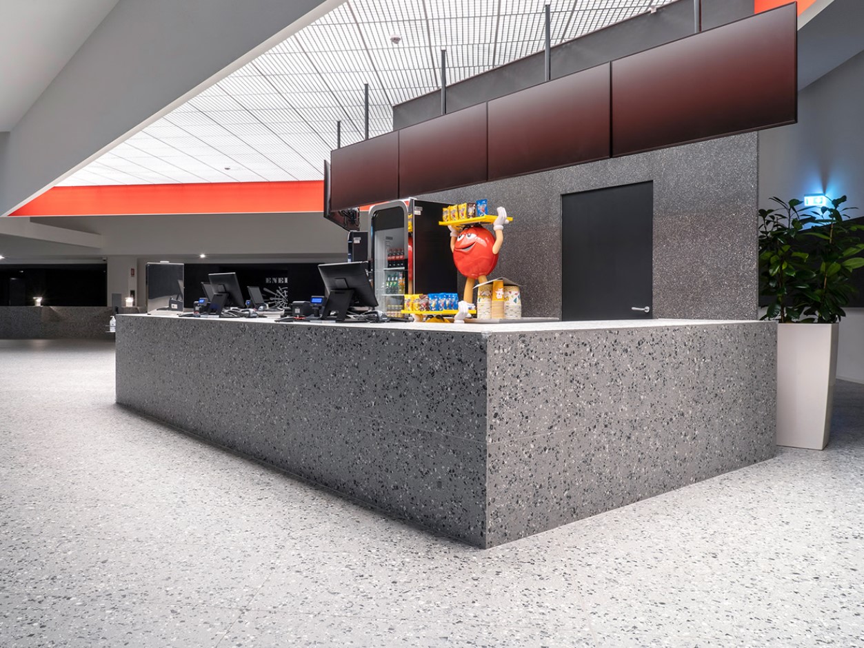 Innovative Ceramic Surfaces for a Healthy Return to Movie Theaters - 5418
