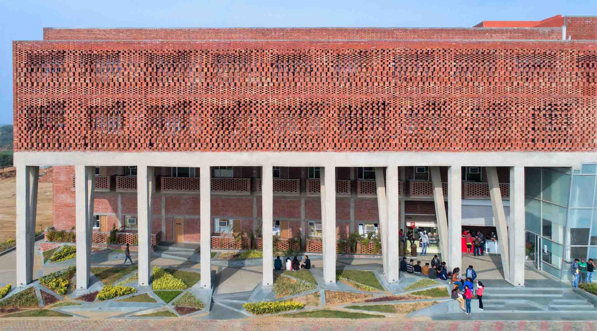 Back to Basics Bioclimatic Design Learning from History to Build For The Future  - 14017
