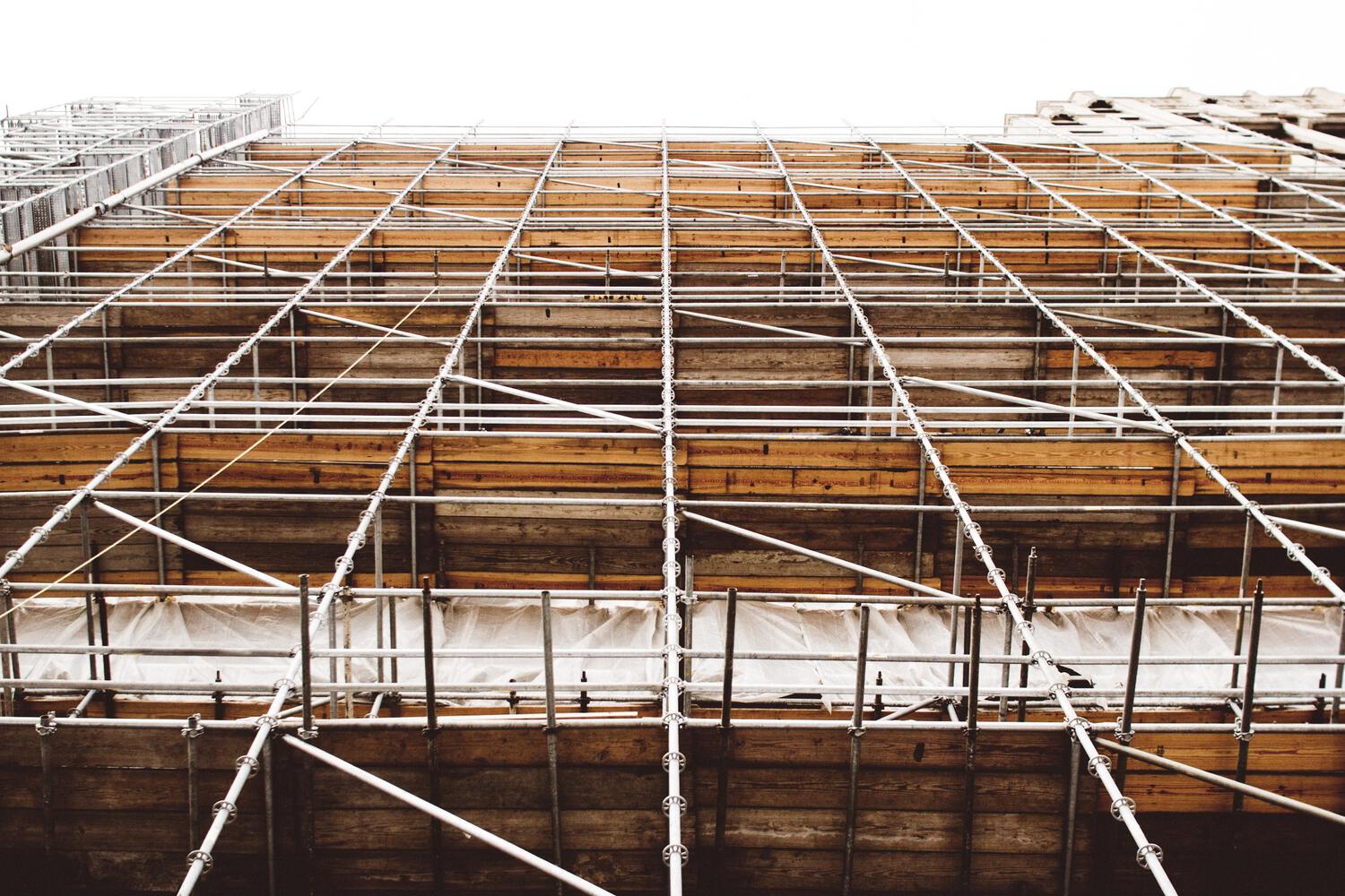 The Architectural Language of Scaffoldings in Cityscapes Exploring the Impact of These Temporary Structures - 13679