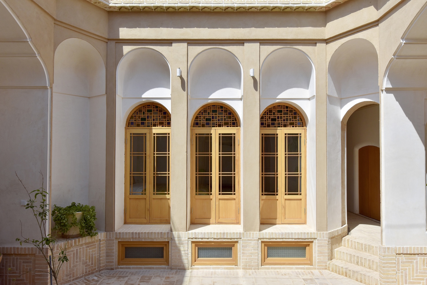 تغییرات اقلیمی نیز تهدیدی جدی برای شرایط زندگی در یزد به شمار می‌رود