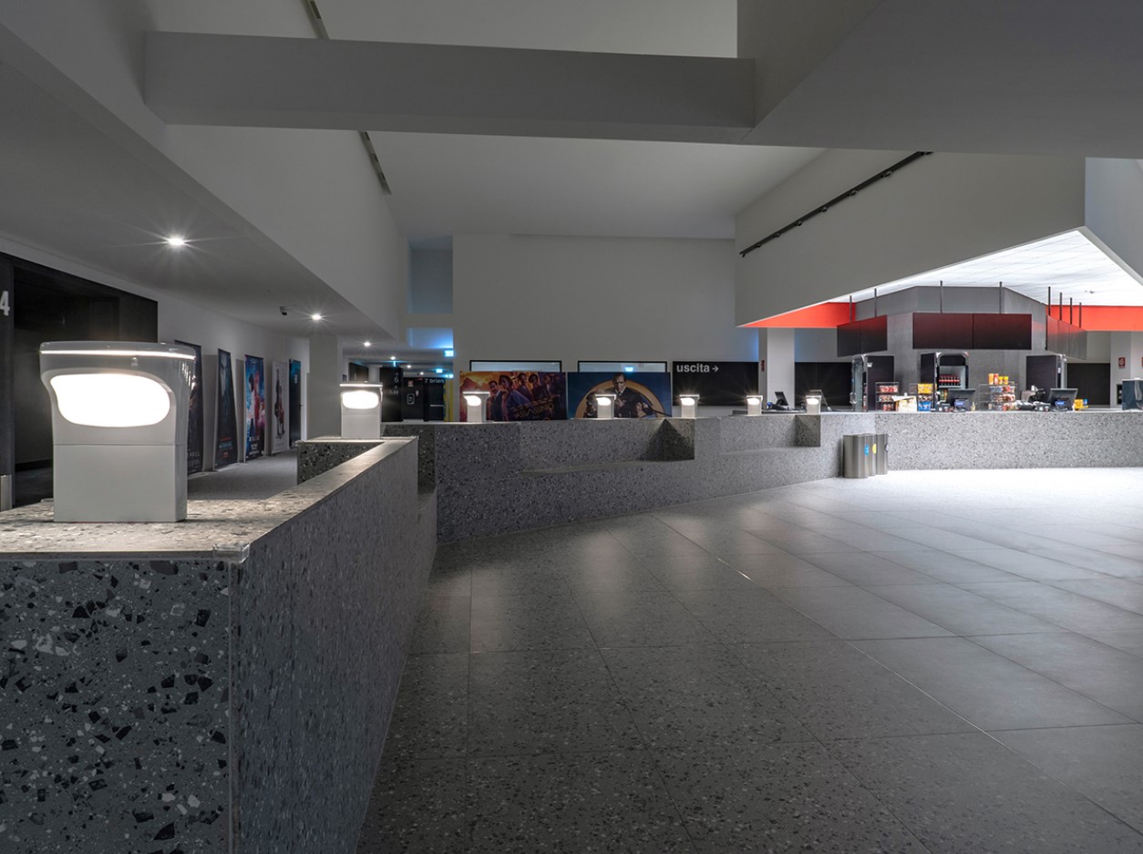 Innovative Ceramic Surfaces for a Healthy Return to Movie Theaters - 5420