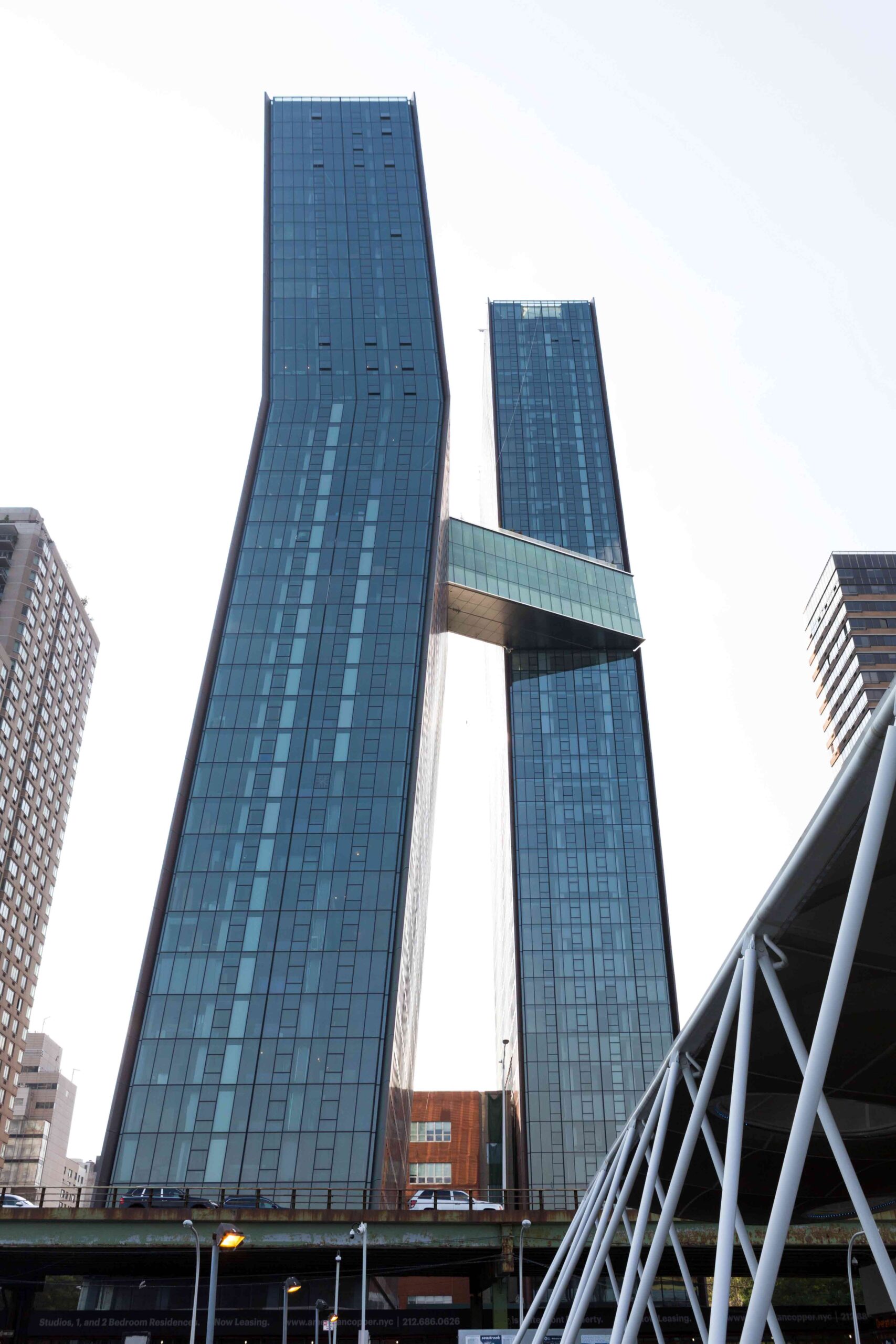 6 Spectacular Skybridges Uplifting the Urban Landscape - 14224