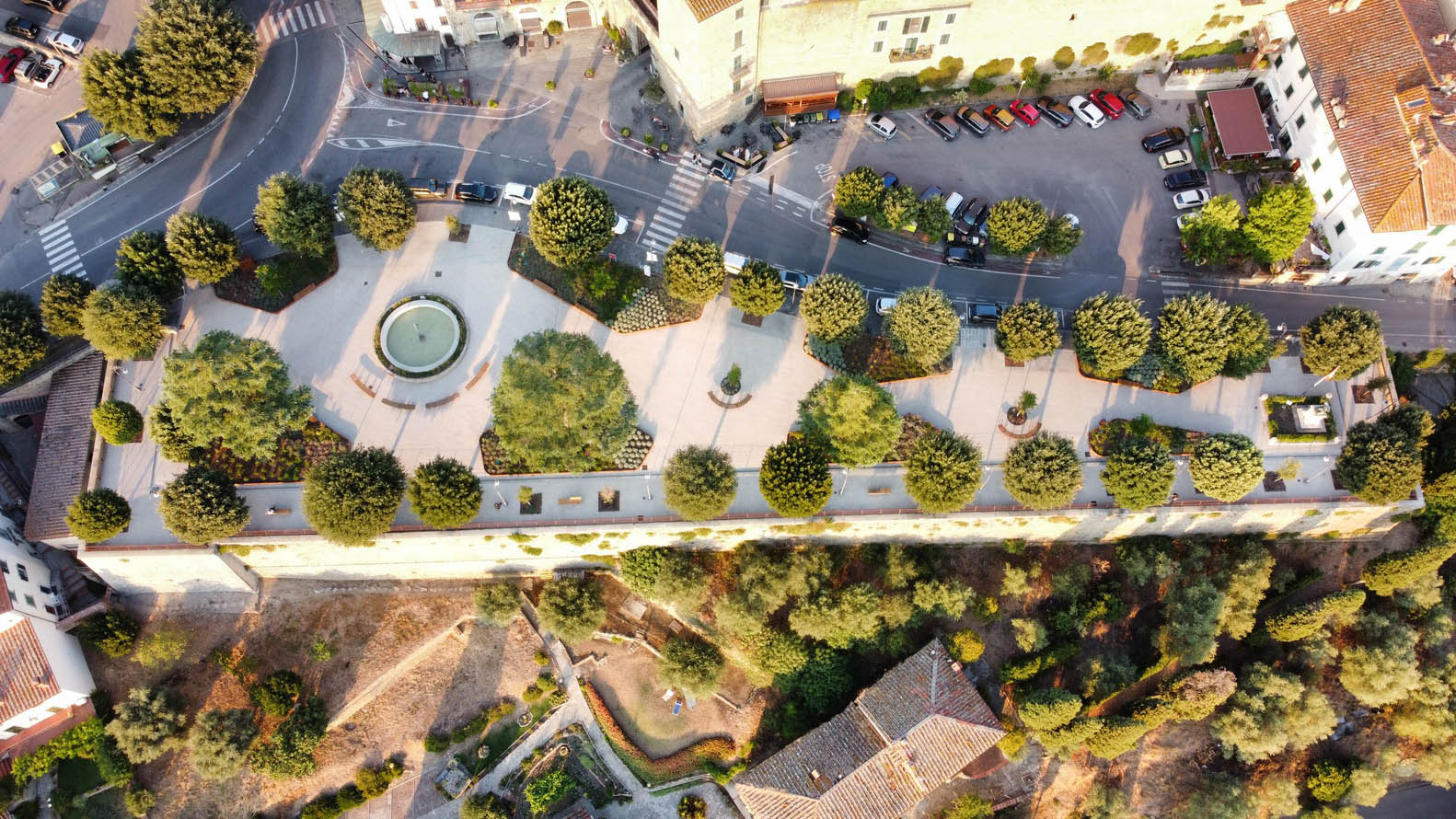 Piazza Matteotti Public Gardens Pool landscape - 20558