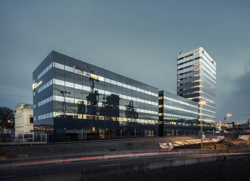 Facade Solutions That Enhance Net Zero Architecture - 14440