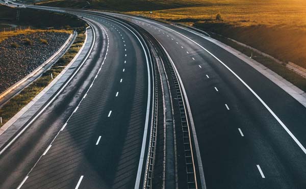 جاده در دست تعمیر است: انقلابی نوظهور در صنعت جاده‌سازیRoad work ahead The emerging revolution in the road construction industry