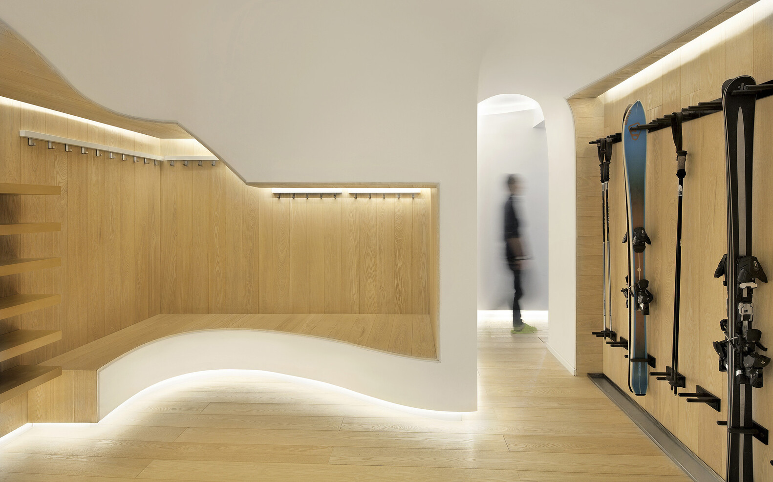 28Houses With Utility Rooms and other Specialized Spaces - 10503