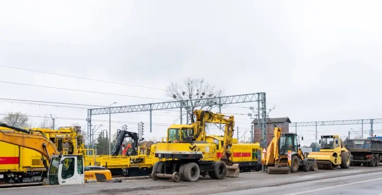 why construction equipment is always yellow - 14144
