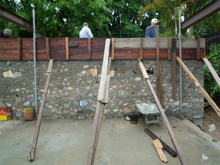Building Walls with Demolition Waste The Poetry of Cyclopean Concrete - 14306