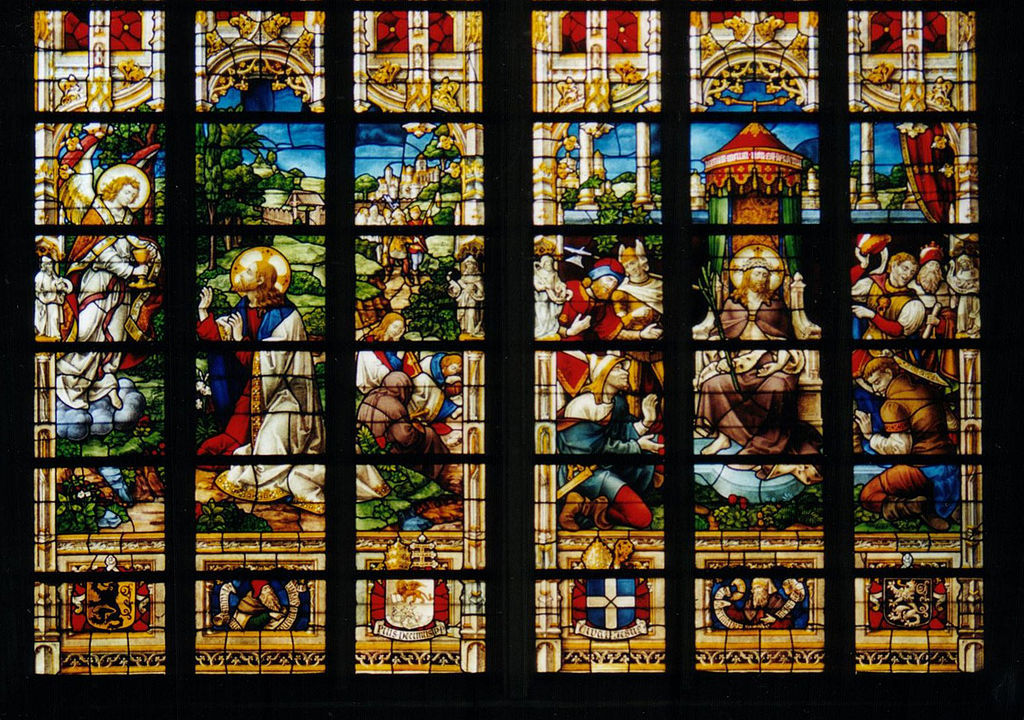 Enriching Architecture Stained Glass - 5551